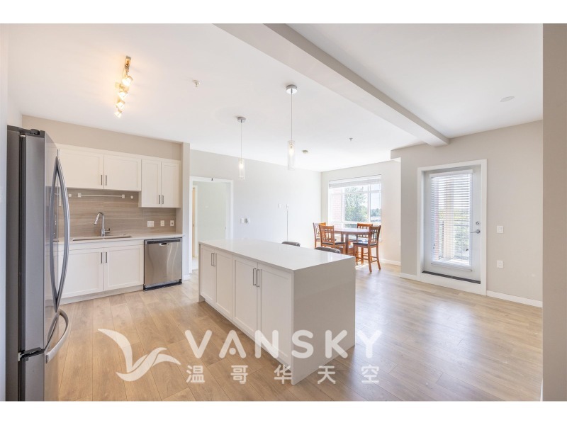 250826145952_f303-living room.jpeg